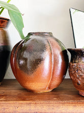 Load image into Gallery viewer, Round Ribbed Black & Rust Brown Glazed Ceramic Pumpkin Shaped Vase / Planter Pot / Vessel