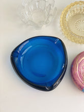 Load image into Gallery viewer, Vintage Cobalt Blue Triangle Glass Candy Dish / Catch All Tray / Ashtray