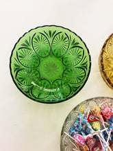 Load image into Gallery viewer, Vintage Anchor Hocking Style Glass Bowl / Candy Dish / Catchall
