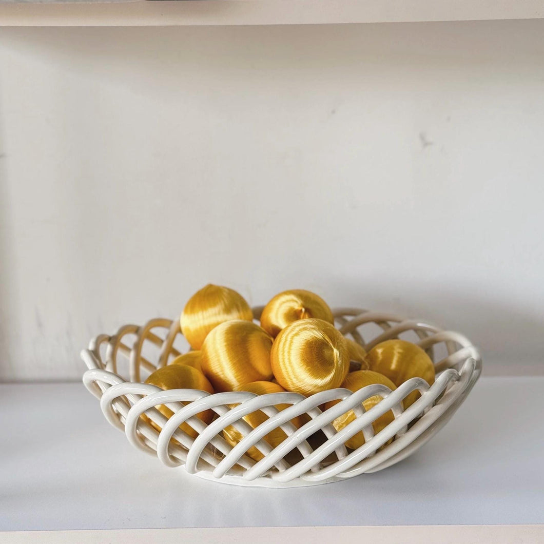 Vintage 2003 Mervyn's Lattice Weave Ceramic Bowl / Platter