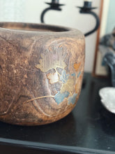 Load image into Gallery viewer, Vintage Solid Wood Pot with Brass Metal Foliage Inlay

